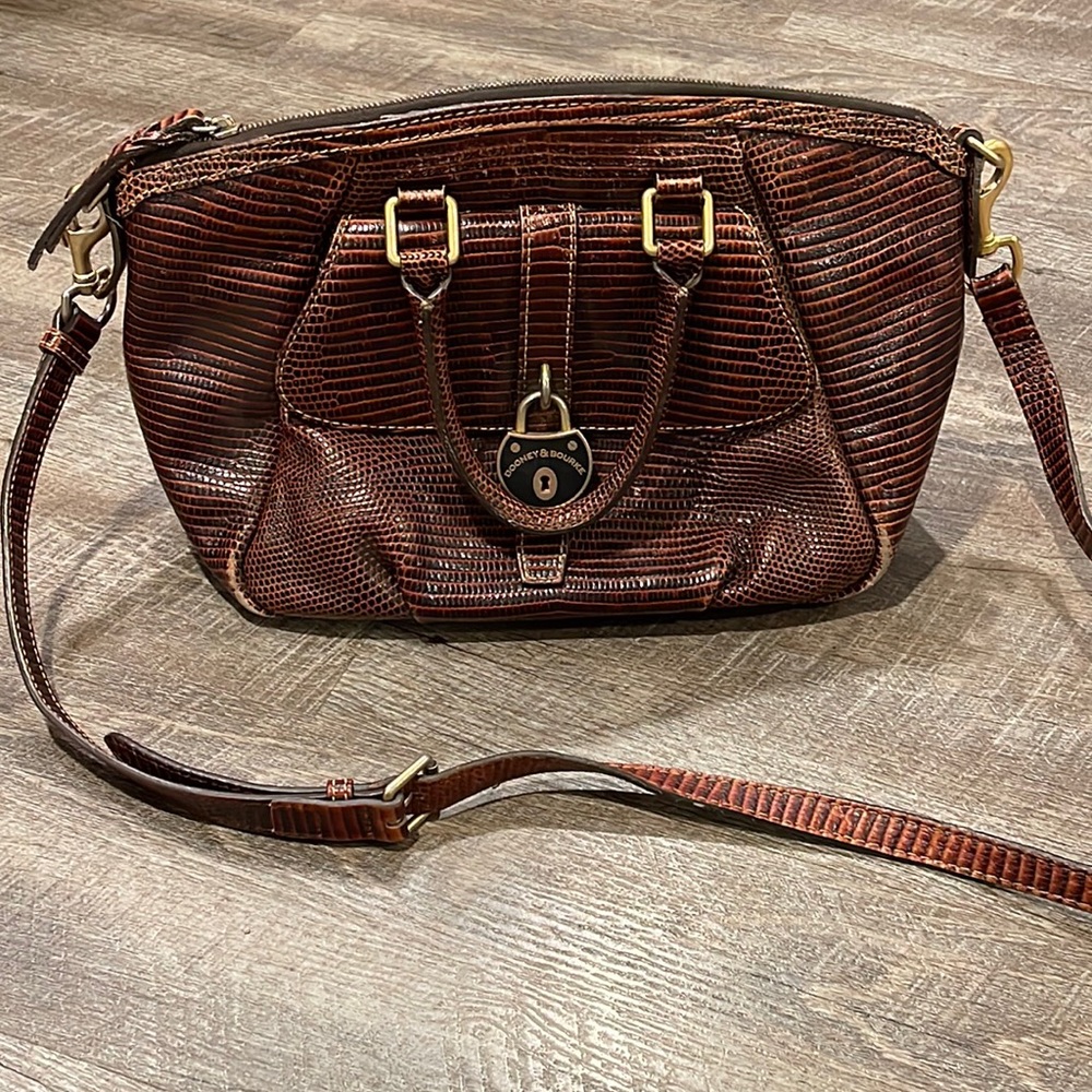 Dooney & Bourke leather handbag *used